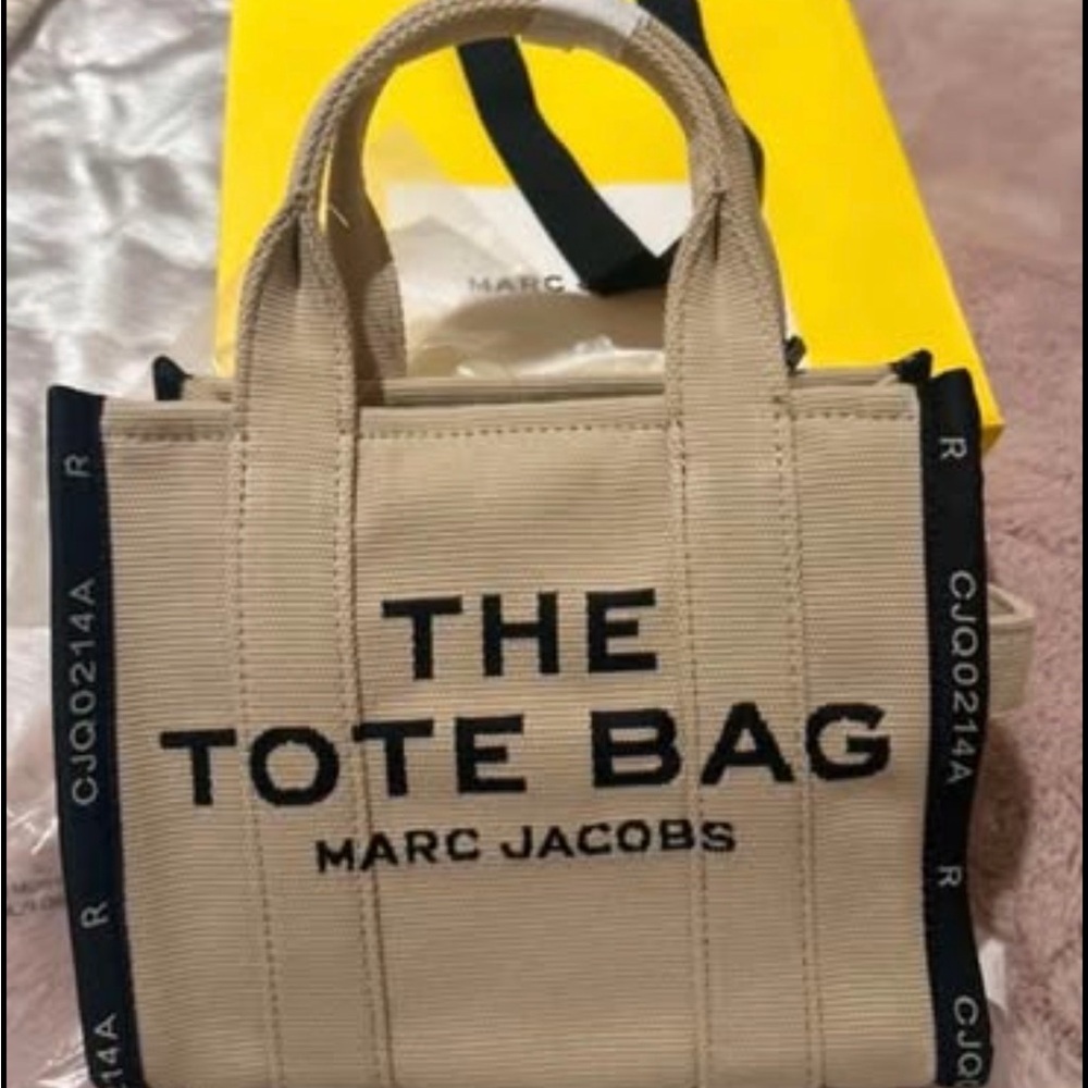 Marc Jacobs Tan and Black Tote Bag